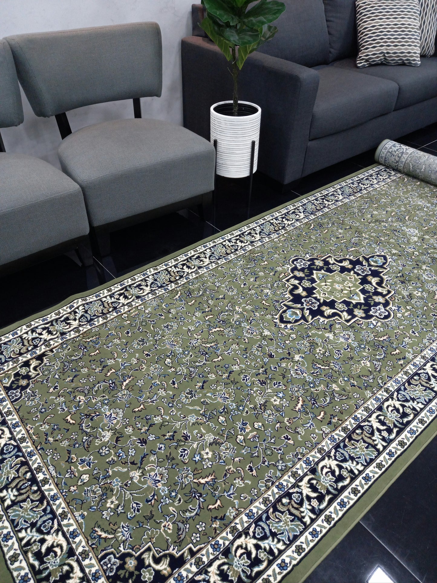 Raudhah Carpet SBY.104